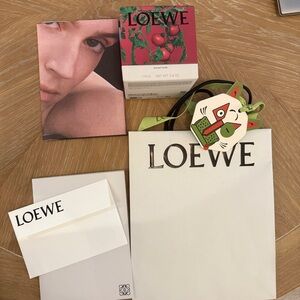 Loewe tomato candle box and gift bag